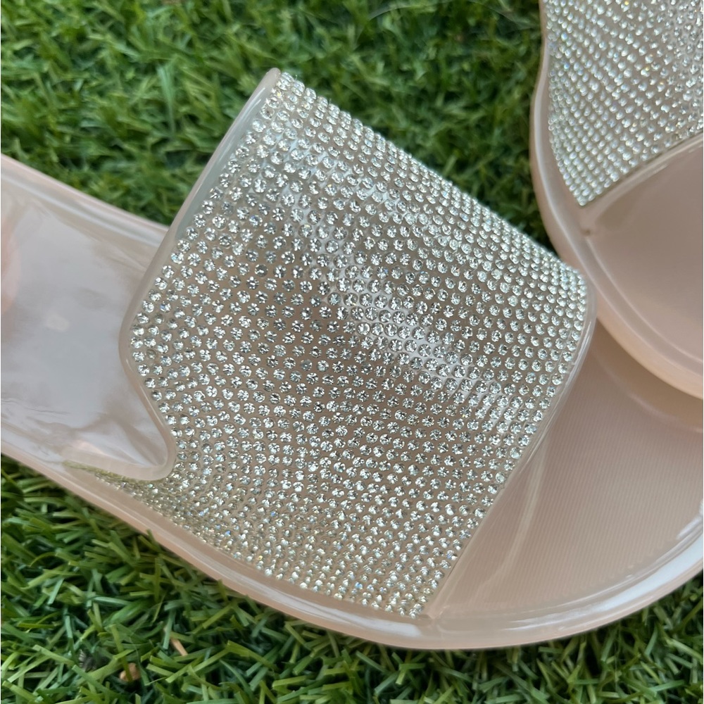 Bamboo sparkly slides ✨
